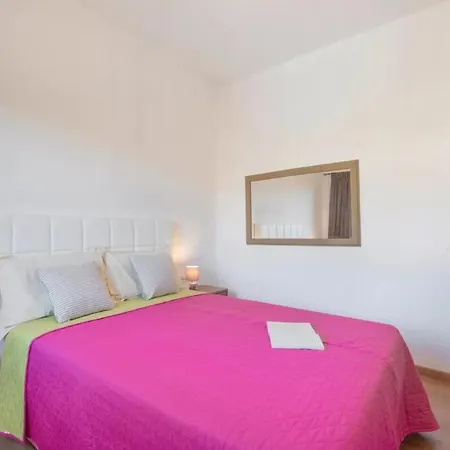 Casa Tenades Holiday home